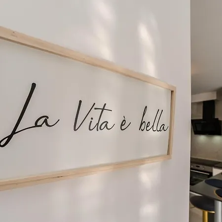 La E Bella * זאדאר