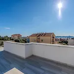 La E Bella Apartman