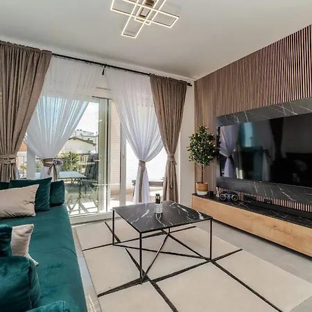 Apartamento La E Bella Zadar