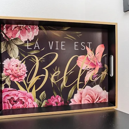La E Bella * זאדאר